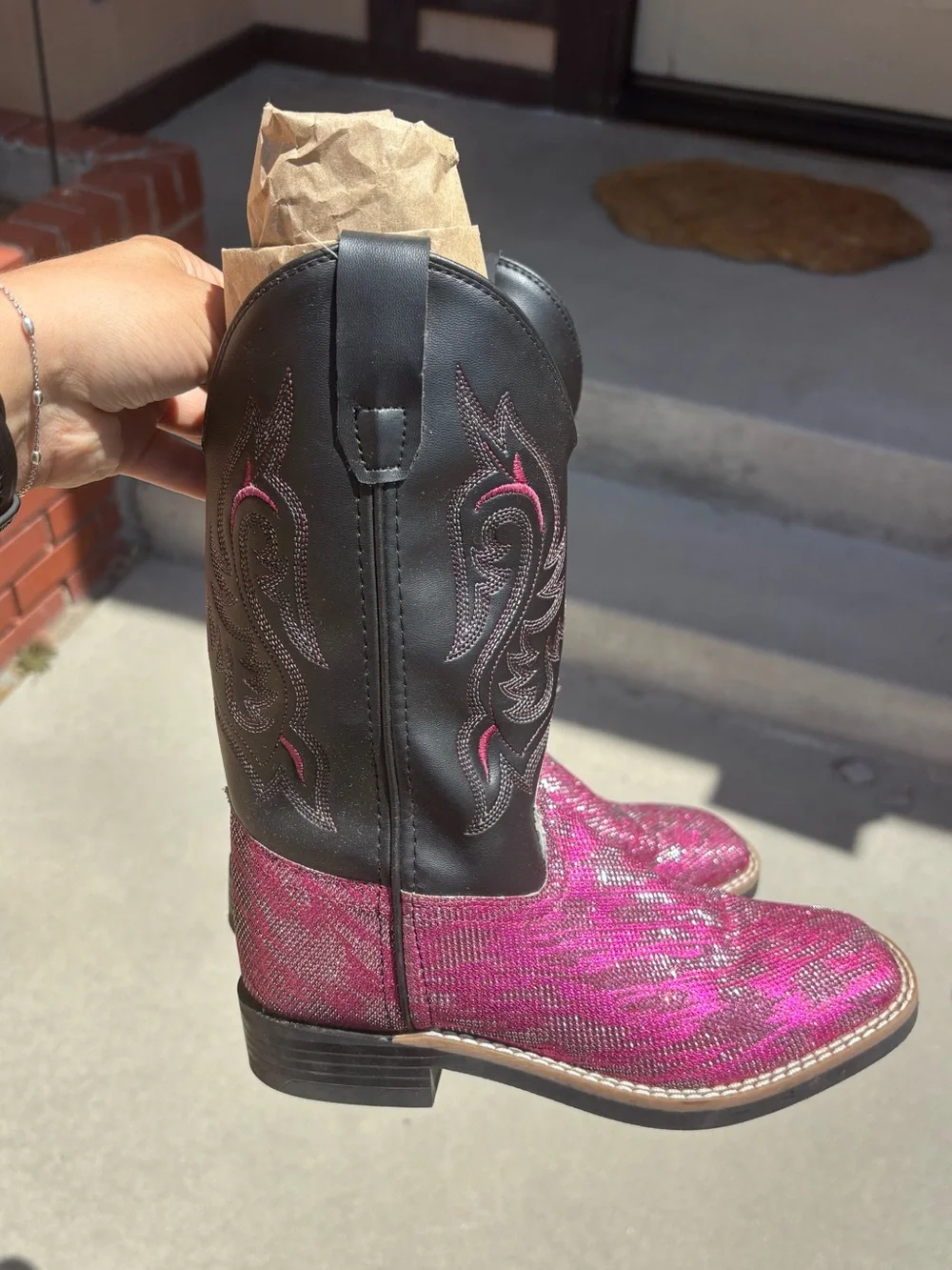 EUC Cowgirl Boots size 3D Sparkly Pink